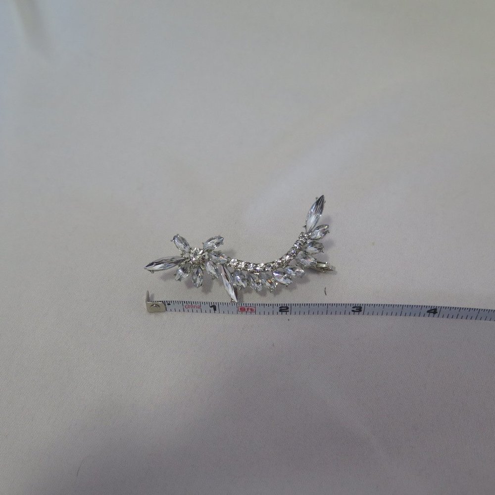 Silver Tone Rhinestone Crystal Ear Crawler - Picture 5 of 5